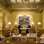 Hotel Deluxe