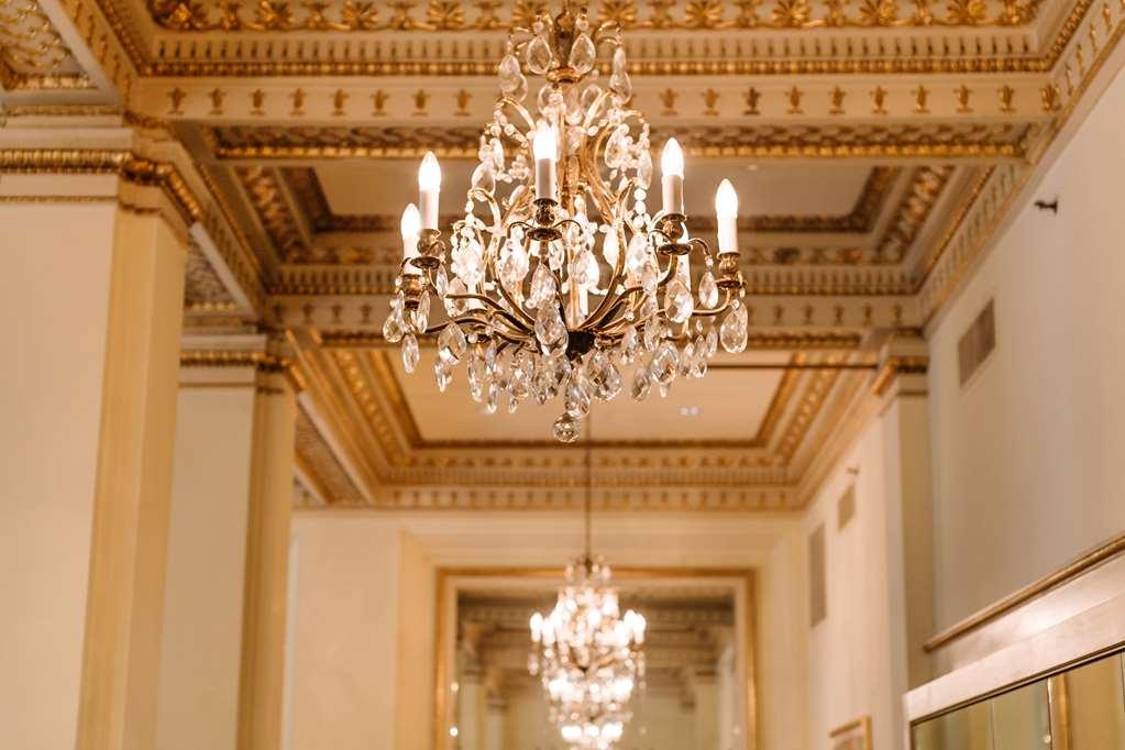 Deluxe Hotel Portland